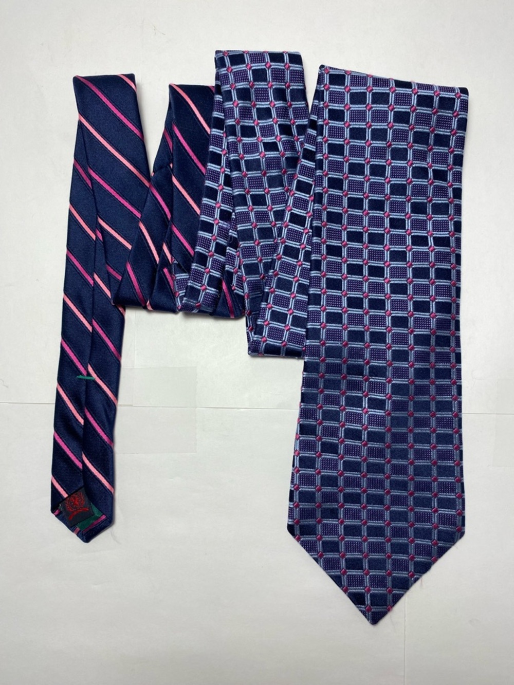 Tommy Hilfiger Silk Tie Mens Blue Geometric Square Grid Pink Magenta Accents USA